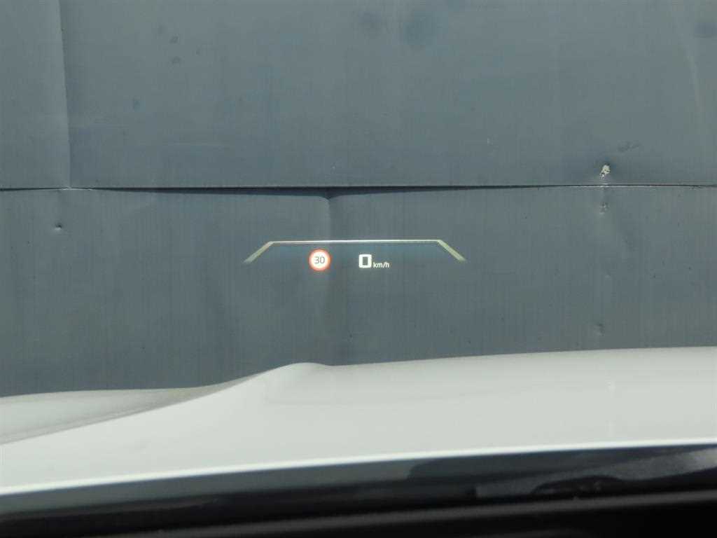 BMW 3-Series — photo 15