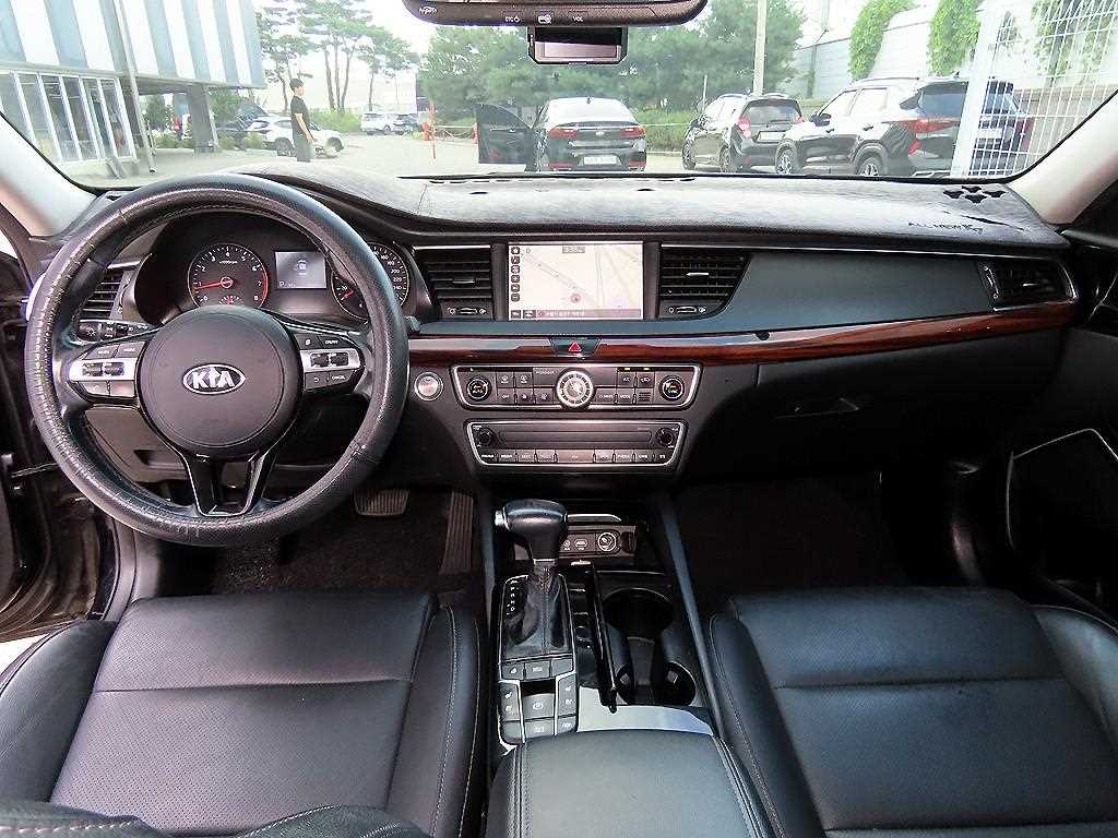 Kia K7 — photo 07