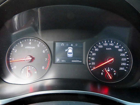 Kia K7 — photo 09
