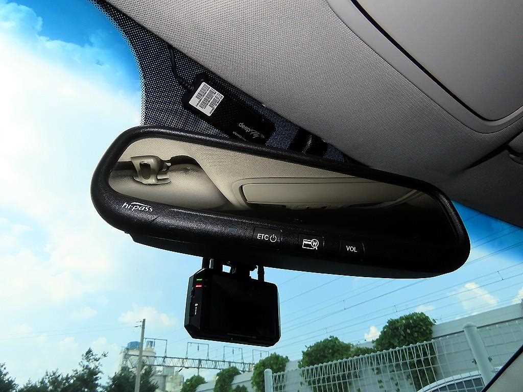 Kia K7 — photo 16