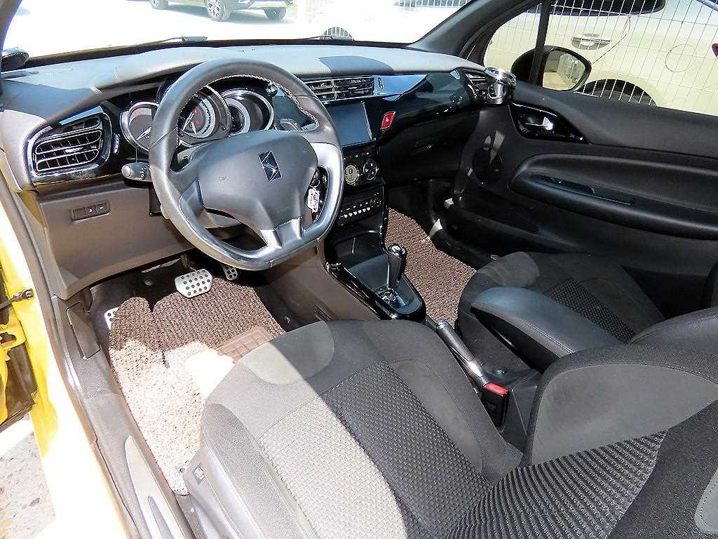 DS Automobiles DS3 — photo 07