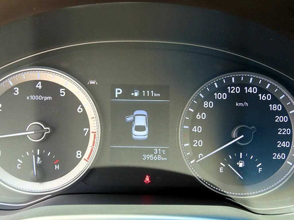 Hyundai Grandeur — photo 09