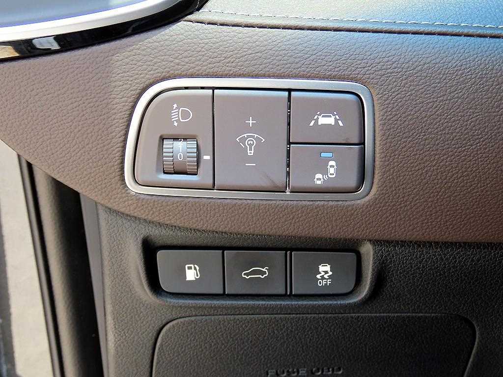 Hyundai Grandeur — photo 12