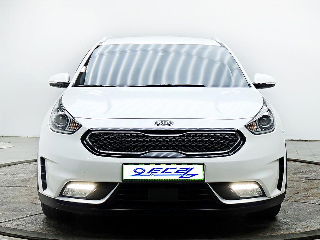 Kia Niro — photo 01