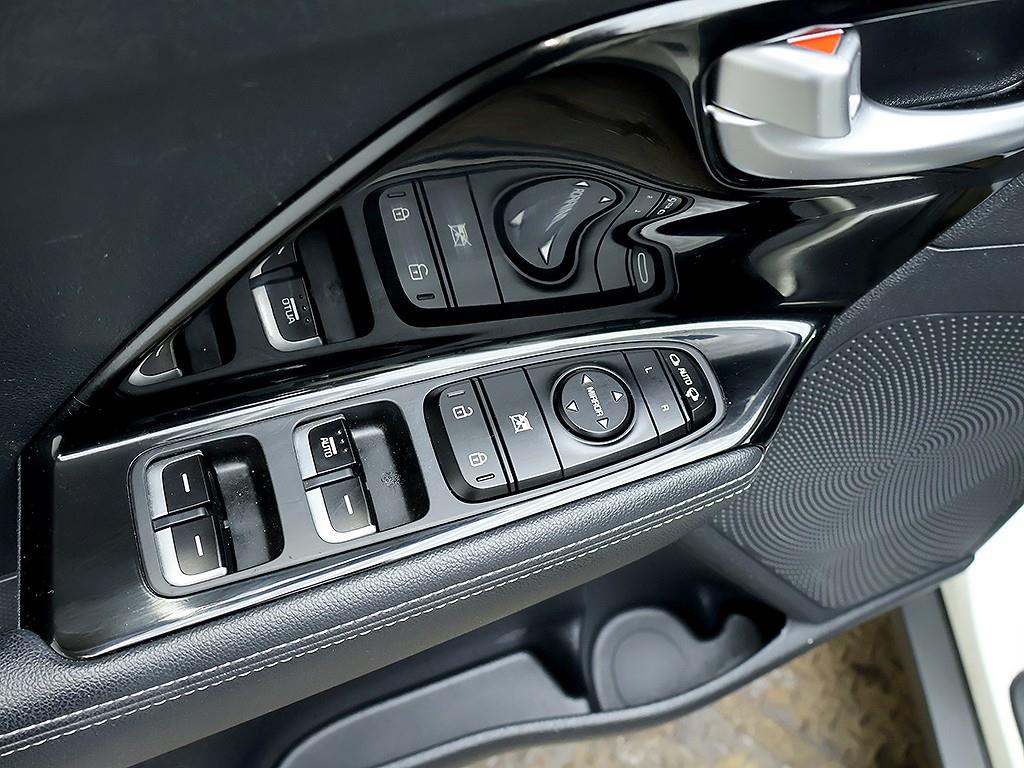 Kia Niro — photo 13