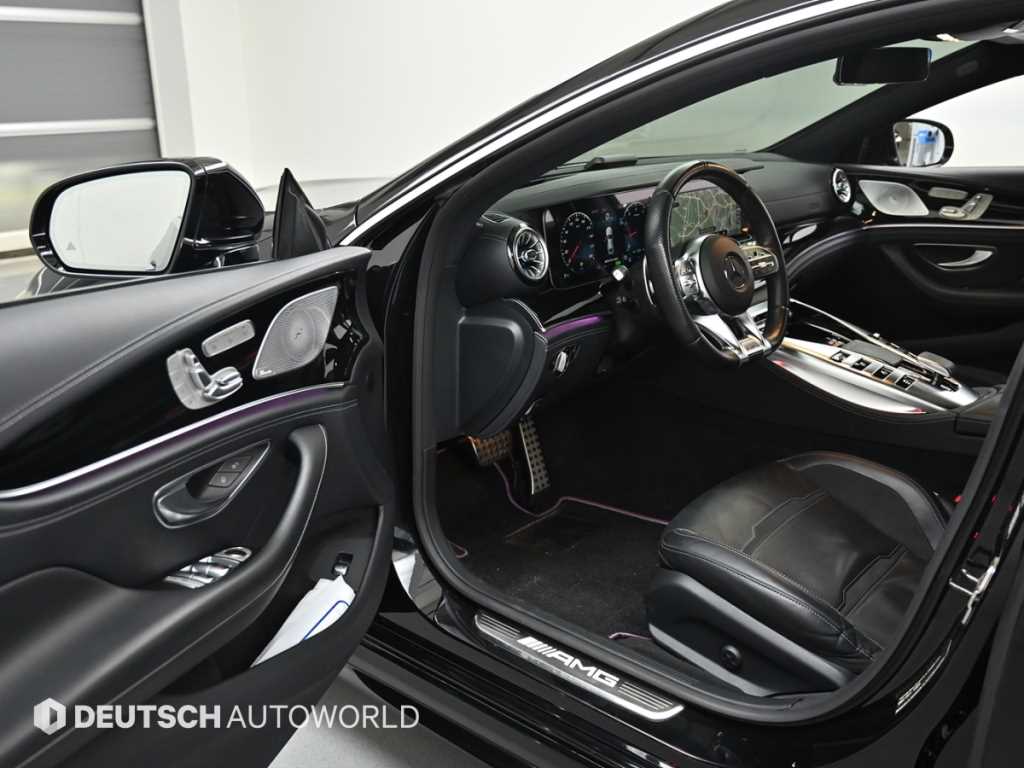 Mercedes-Benz AMG GT — photo 11