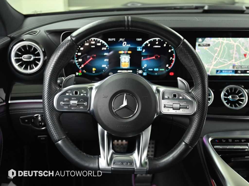 Mercedes-Benz AMG GT — photo 13