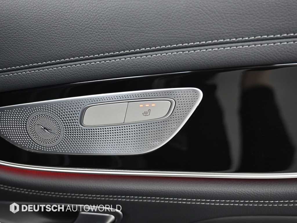 Mercedes-Benz AMG GT — photo 16