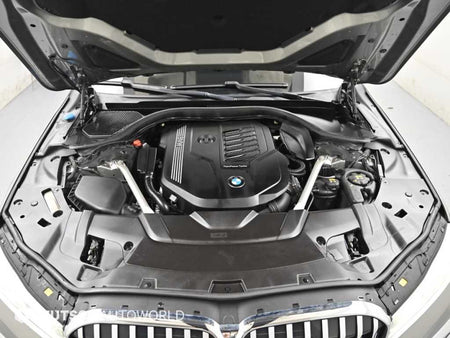 BMW 7-Series — photo 06
