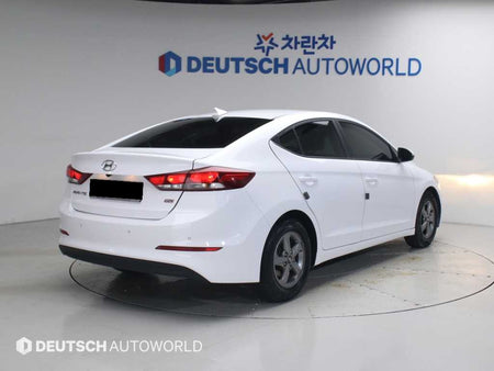 Hyundai Avante — photo 02