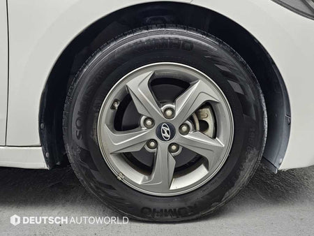 Hyundai Avante — photo 06