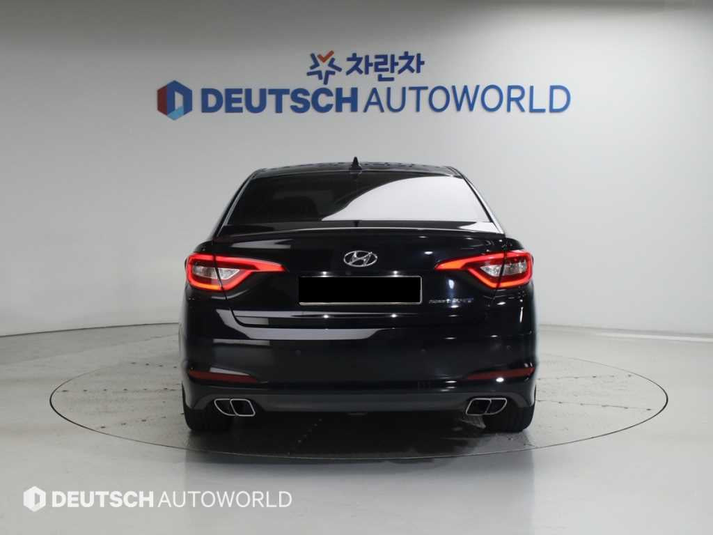 Hyundai Sonata — photo 04