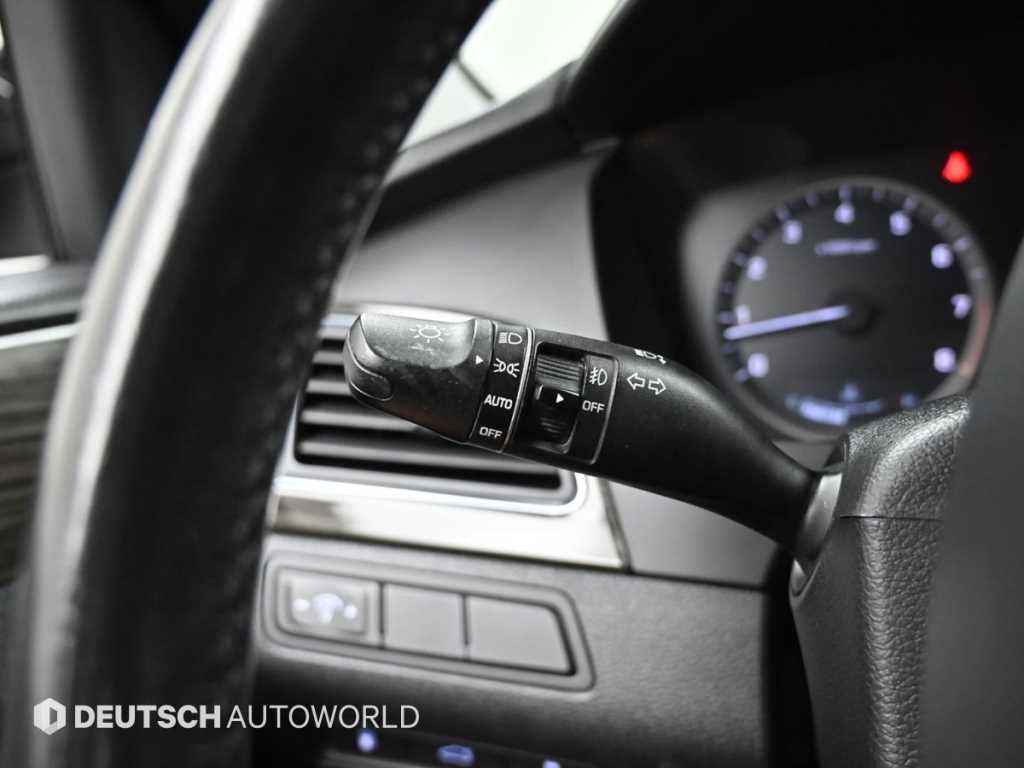 Hyundai Sonata — photo 13