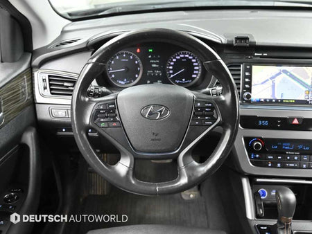 Hyundai Sonata — photo 14