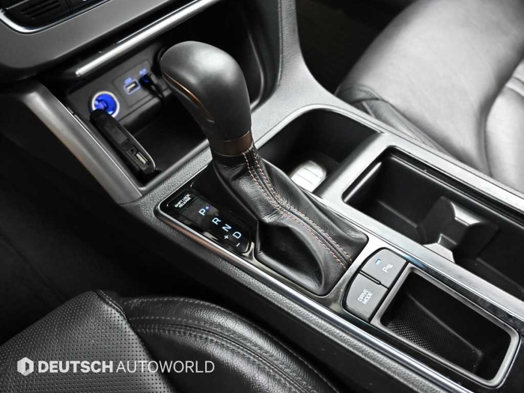 Hyundai Sonata — photo 17