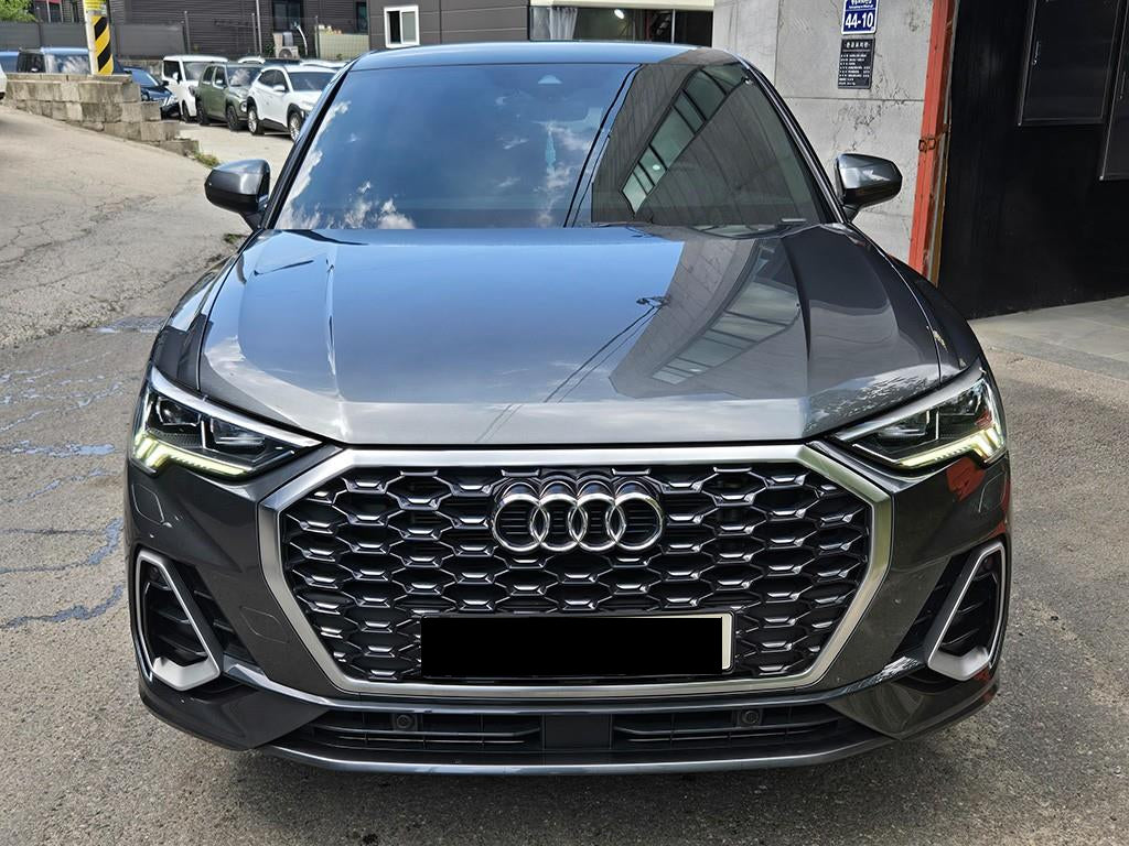 Audi Q3 — photo 01