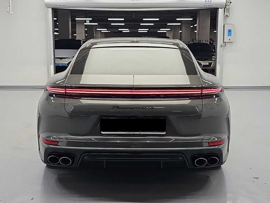 Porsche Panamera — photo 03