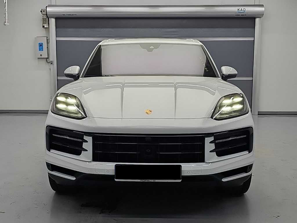 Porsche Cayenne — photo 02