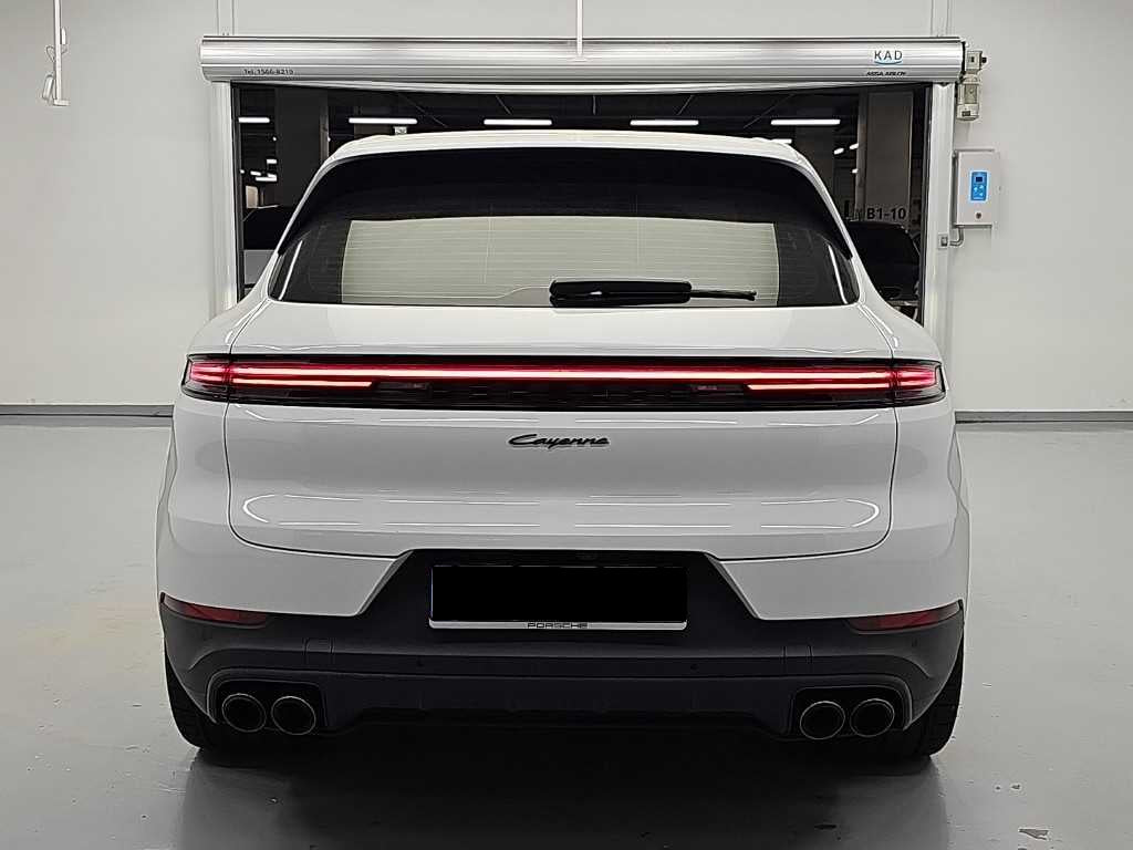 Porsche Cayenne — photo 03