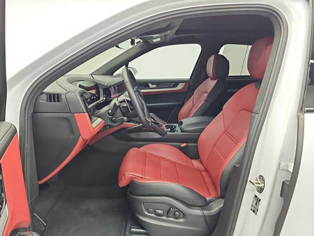 Porsche Cayenne — photo 11