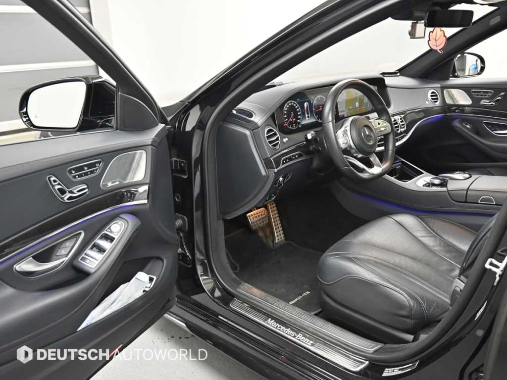 Mercedes-Benz S-Class — photo 11