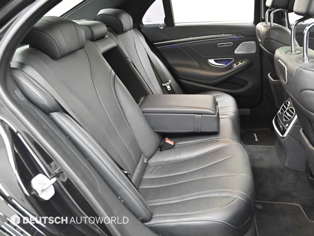 Mercedes-Benz S-Class — photo 12