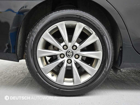 Toyota Camry — photo 05