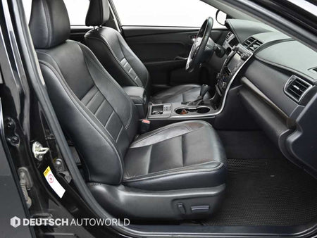 Toyota Camry — photo 10