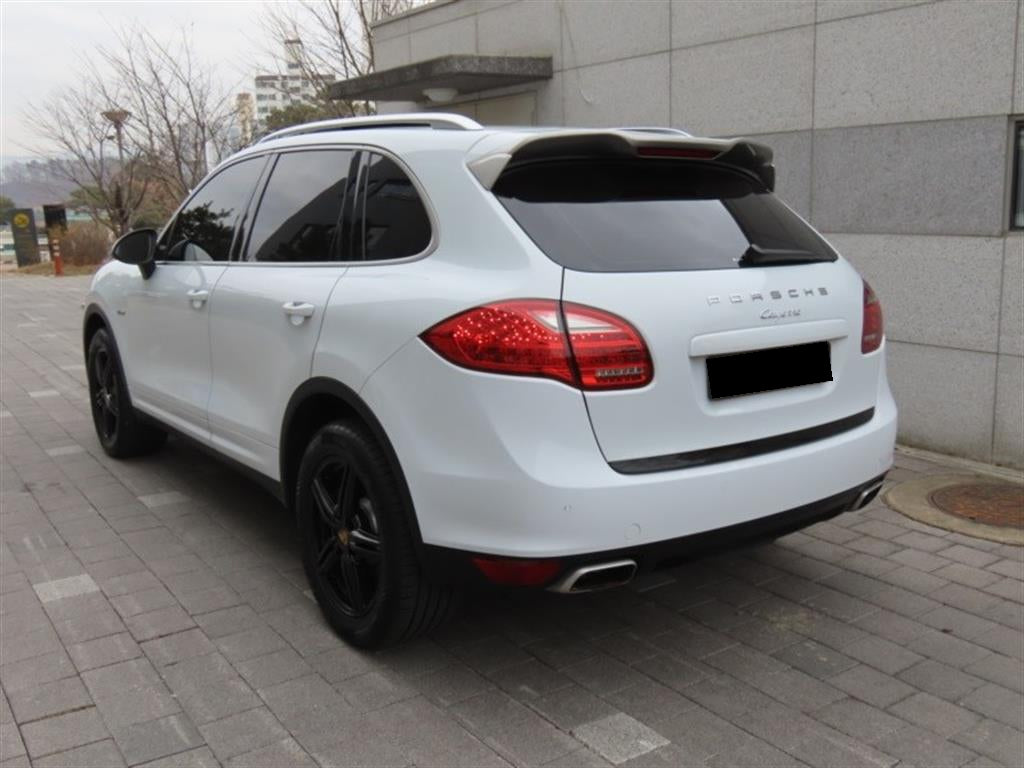 Porsche Cayenne — photo 04