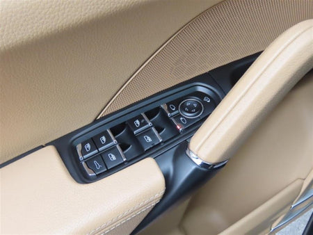 Porsche Cayenne — photo 12