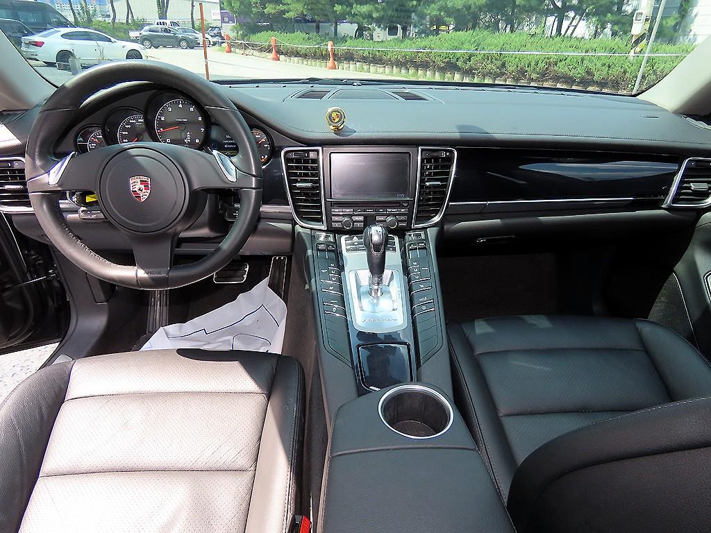 Porsche Panamera — photo 07