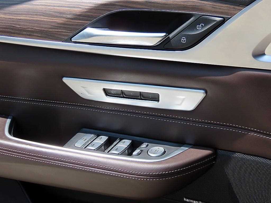 BMW Gran Turismo — photo 12