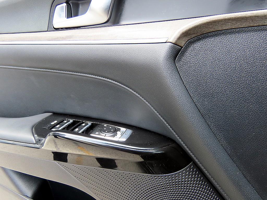 Kia K5 — photo 11