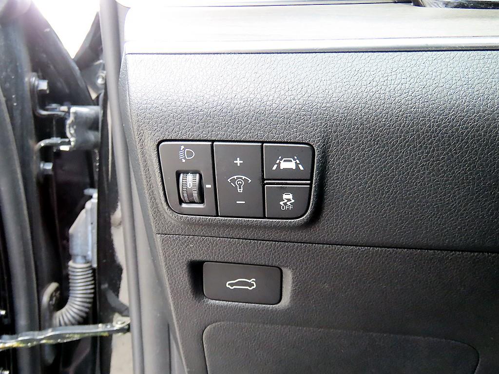 Kia K5 — photo 12