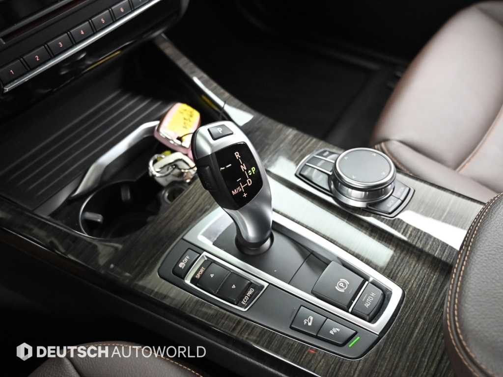 BMW X4 — photo 09