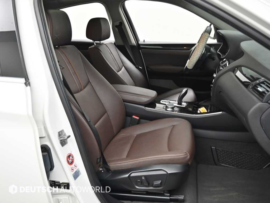 BMW X4 — photo 10