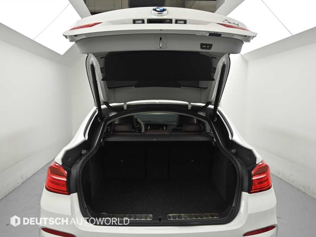 BMW X4 — photo 19