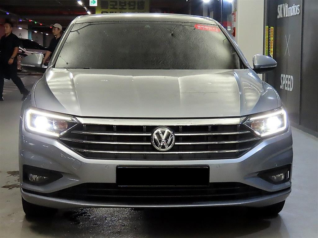 Volkswagen Jetta — photo 02
