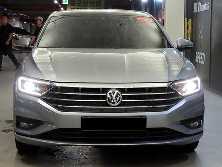 Volkswagen Jetta — photo 02