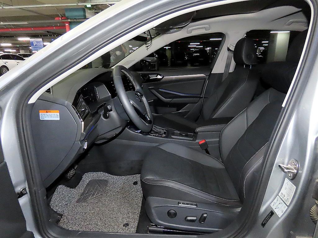Volkswagen Jetta — photo 06