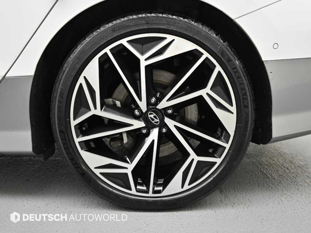 Hyundai Ioniq6 — photo 05