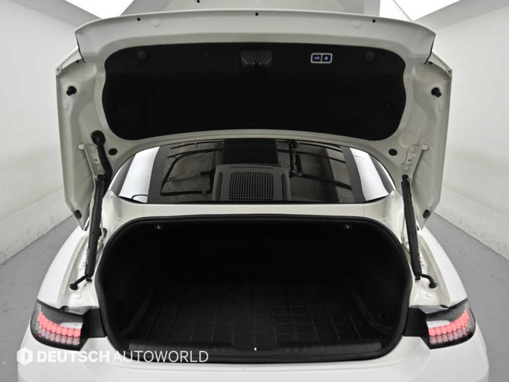 Hyundai Ioniq6 — photo 19
