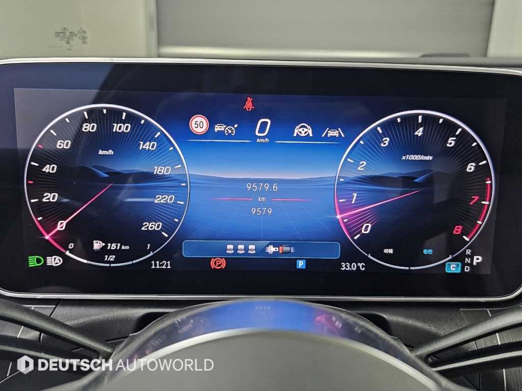 Mercedes-Benz C-Class — photo 08