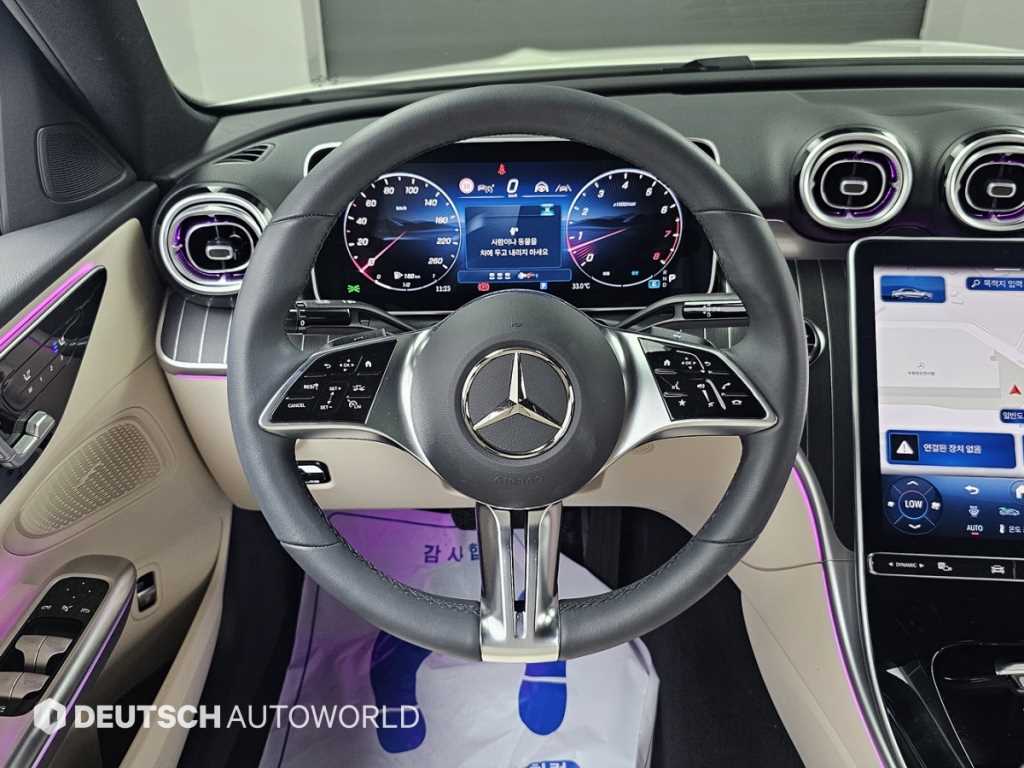 Mercedes-Benz C-Class — photo 13