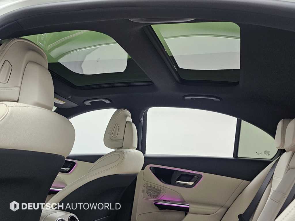 Mercedes-Benz C-Class — photo 18