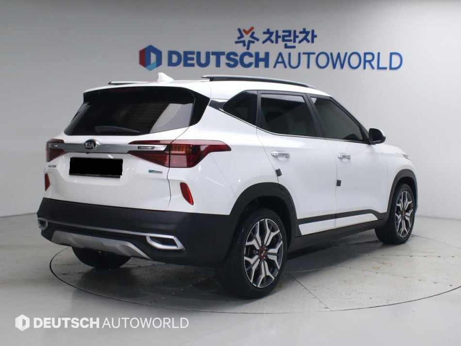 Kia Seltos — photo 02