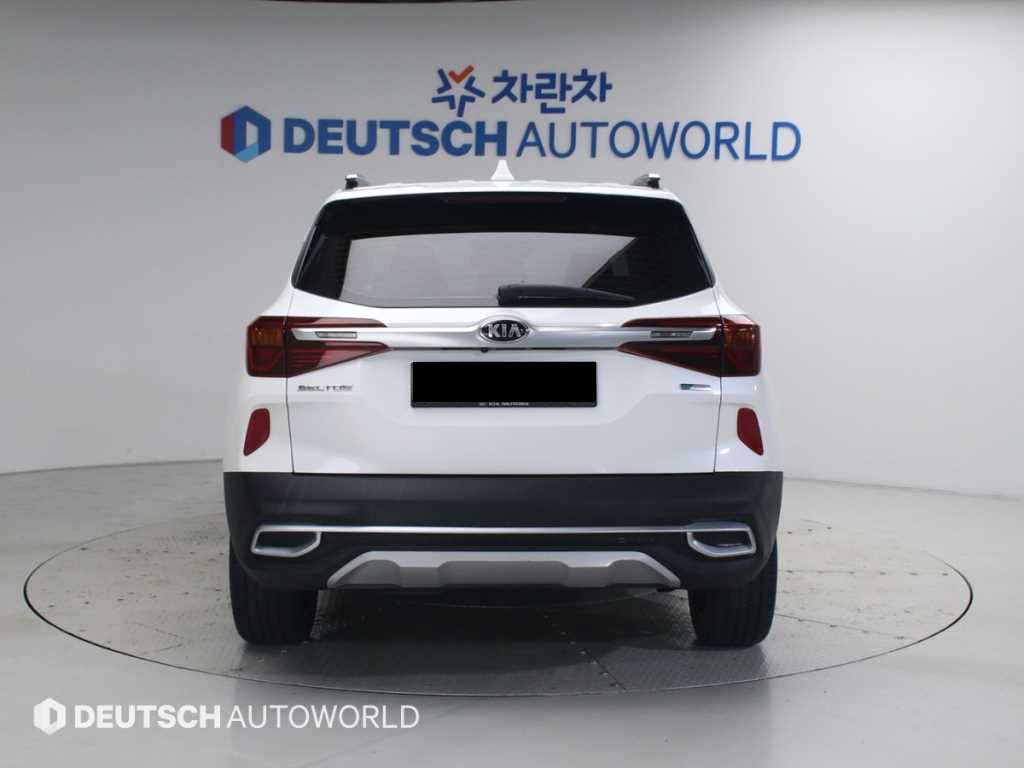 Kia Seltos — photo 04