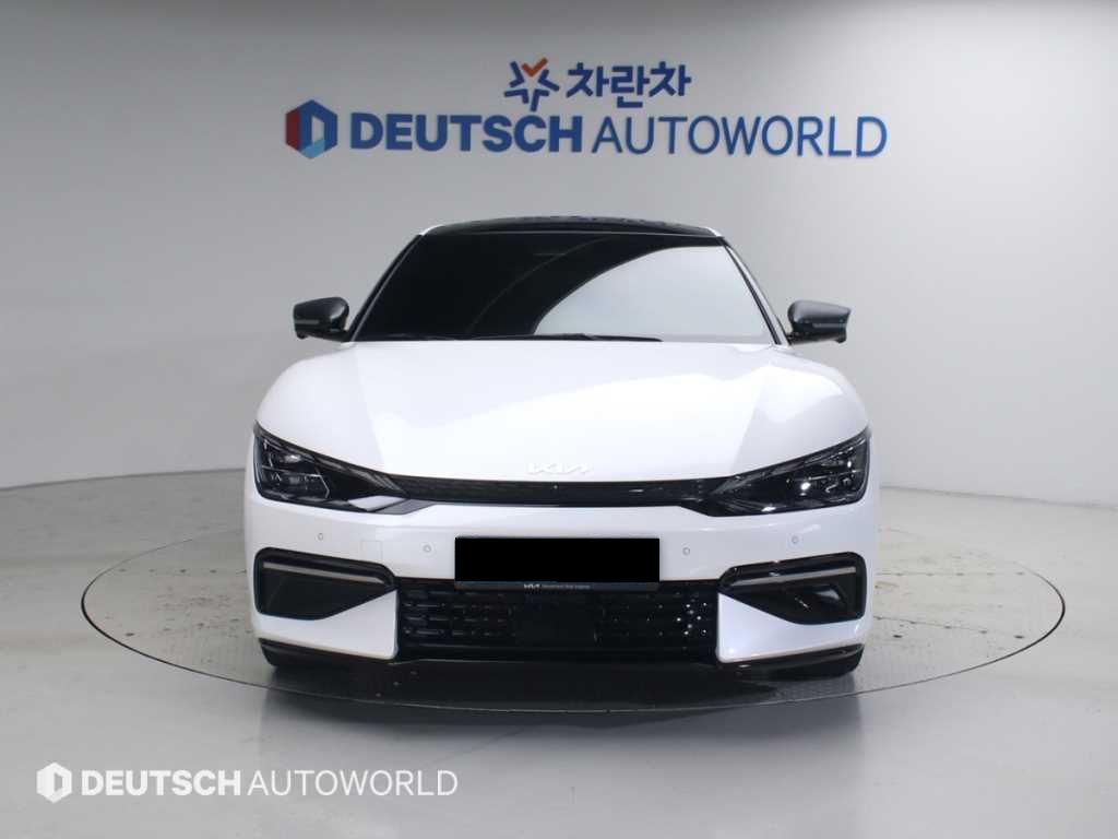 Kia EV6 — photo 03