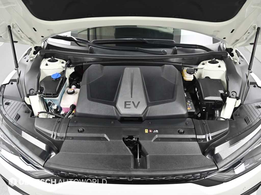 Kia EV6 — photo 06