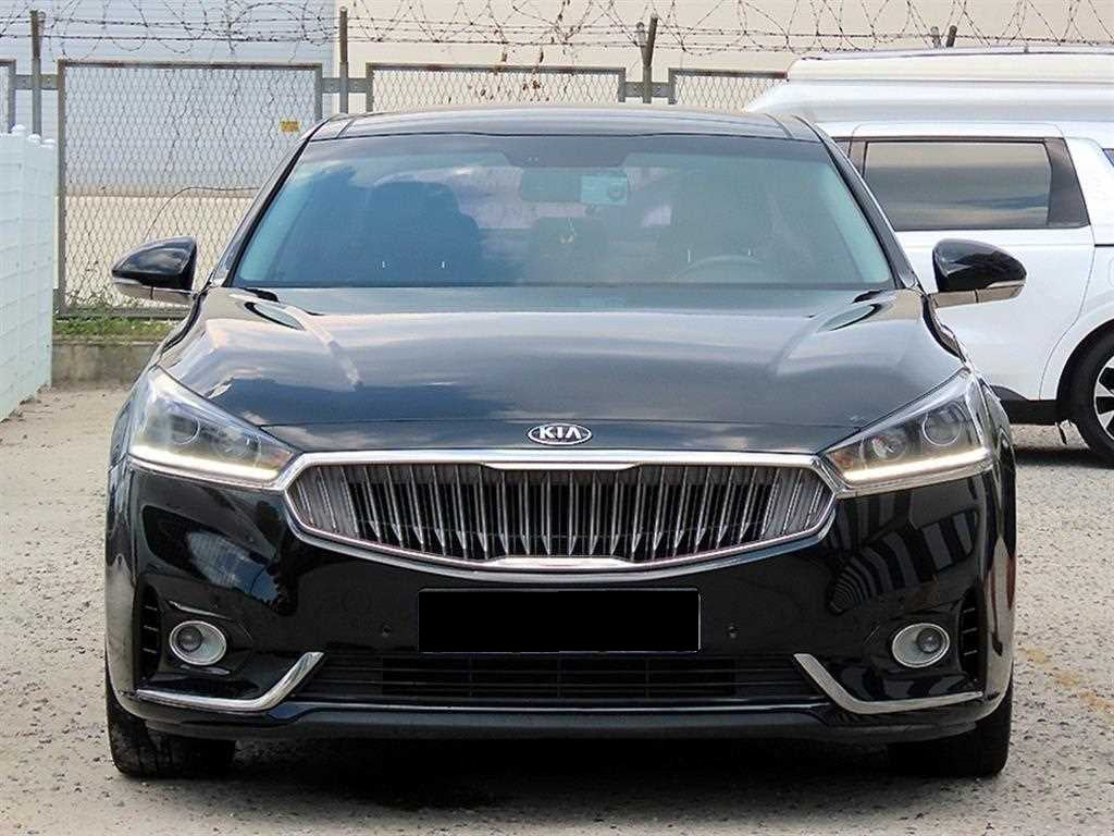 Kia K7 — photo 01
